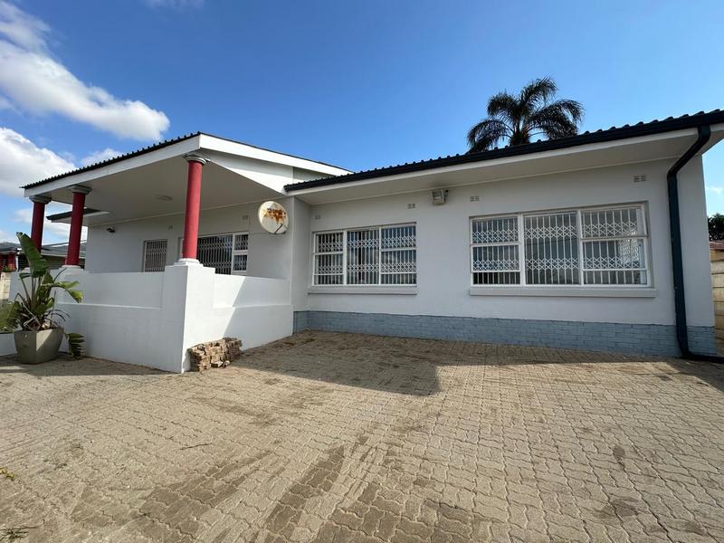 5 Bedroom Property for Sale in Norwood Eastern Cape